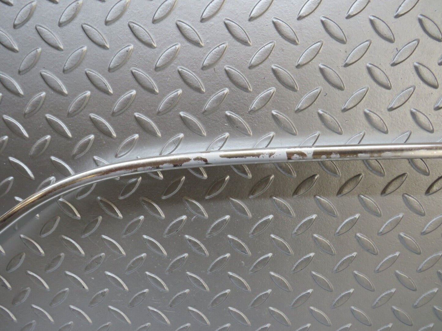 34456 Mercedes-Benz C126 380SEC Coupe Roof Chrome Trim Right Side