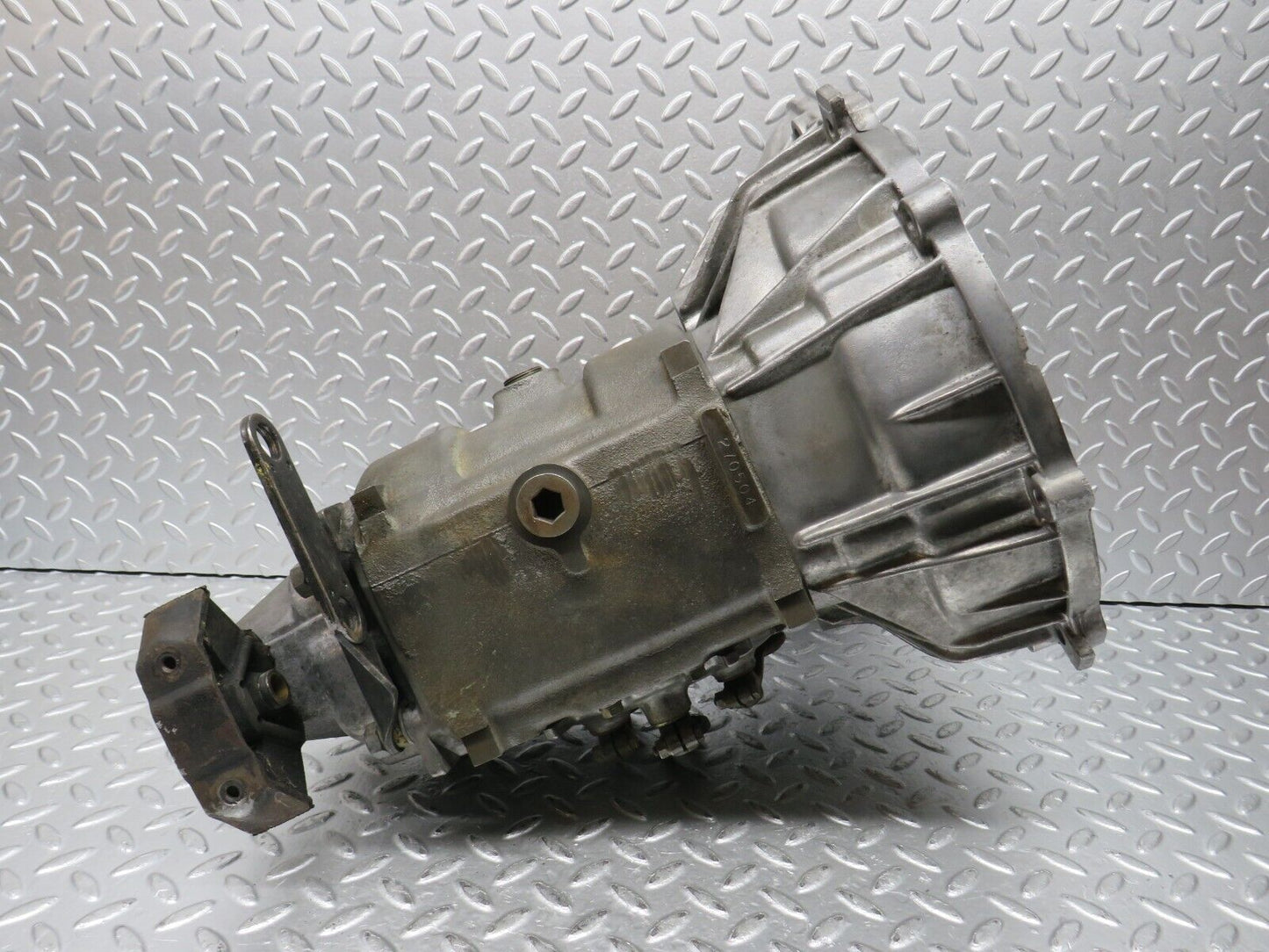 31168 Mercedes-Benz W123 200 Manual Gearbox 4 Speed 270.504 1152612501