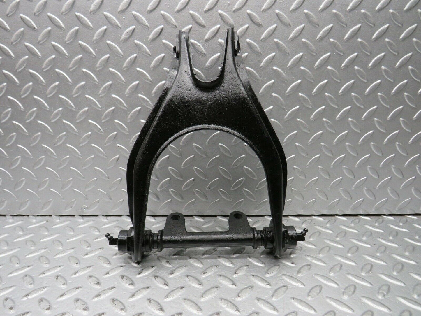 21935 Mercedes-Benz W121 190b Ponton Front Right Upper Control Arm