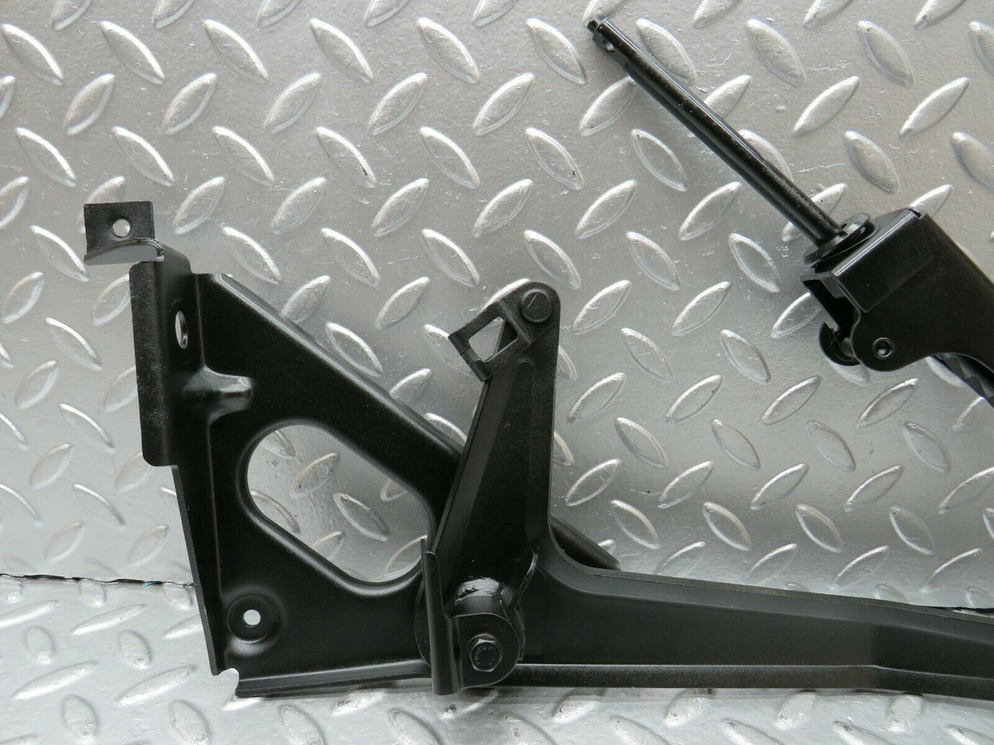 23061 Mercedes-Benz C123 230CE Coupe Handbrake Regulator
