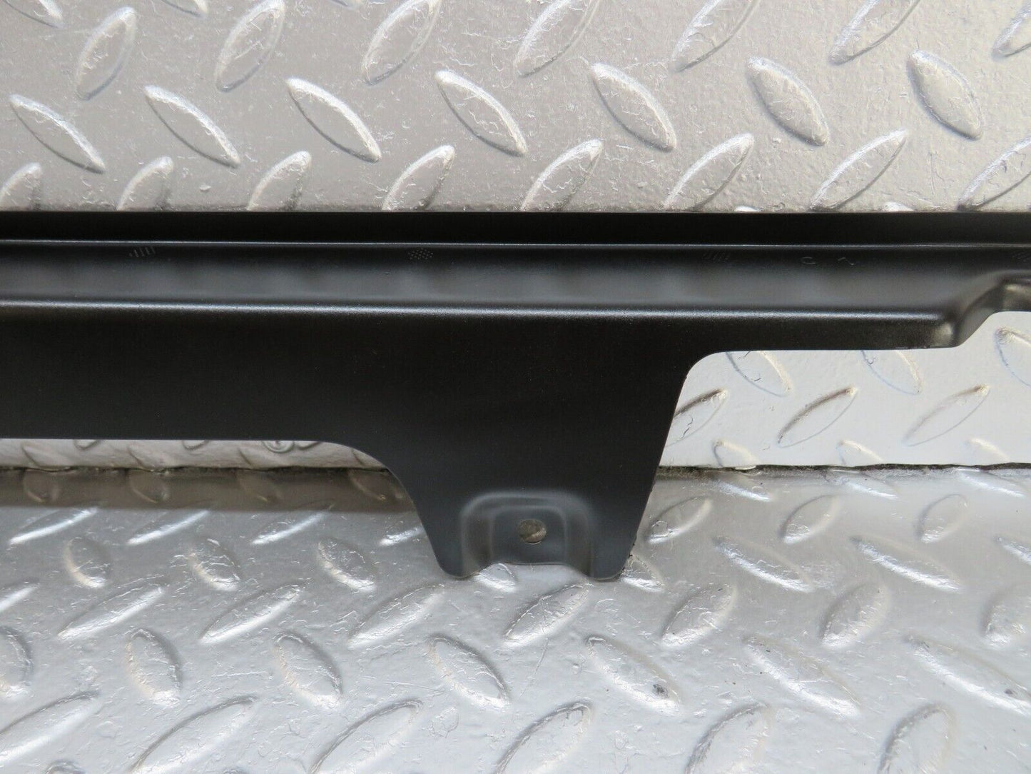 34610 Mercedes-Benz C126 380SEC Coupe Rear WIndow Channel Support Left Side