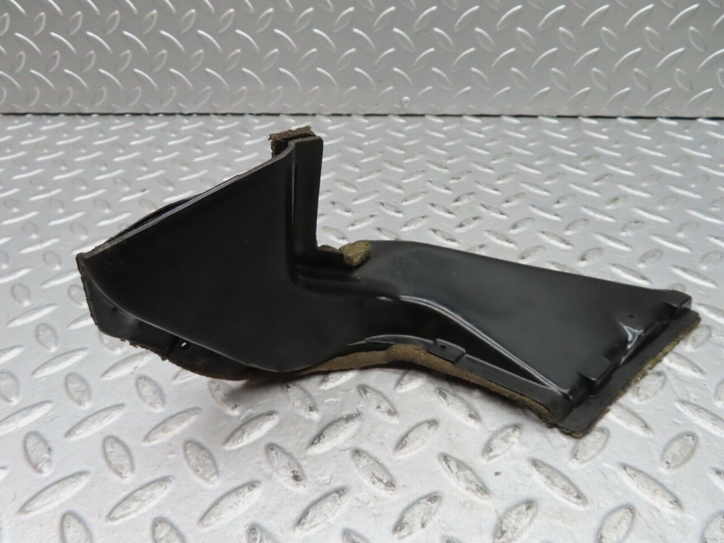 17076 Mercedes-Benz C123 280CE Coupe Water Drain1238300328