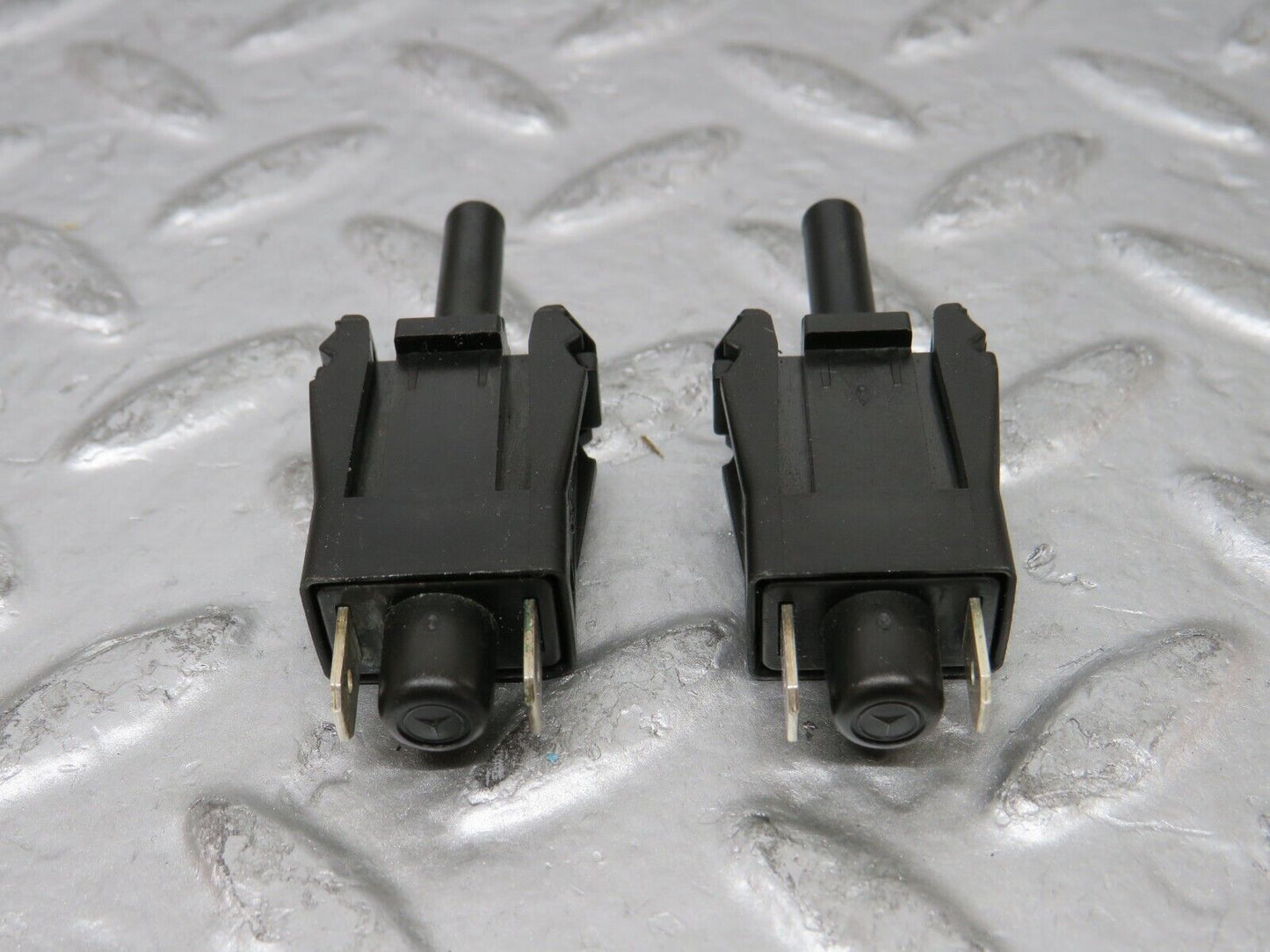 26719 Mercedes-Benz C124 220CE Coupe Door Contact Switch Pair 0015458714