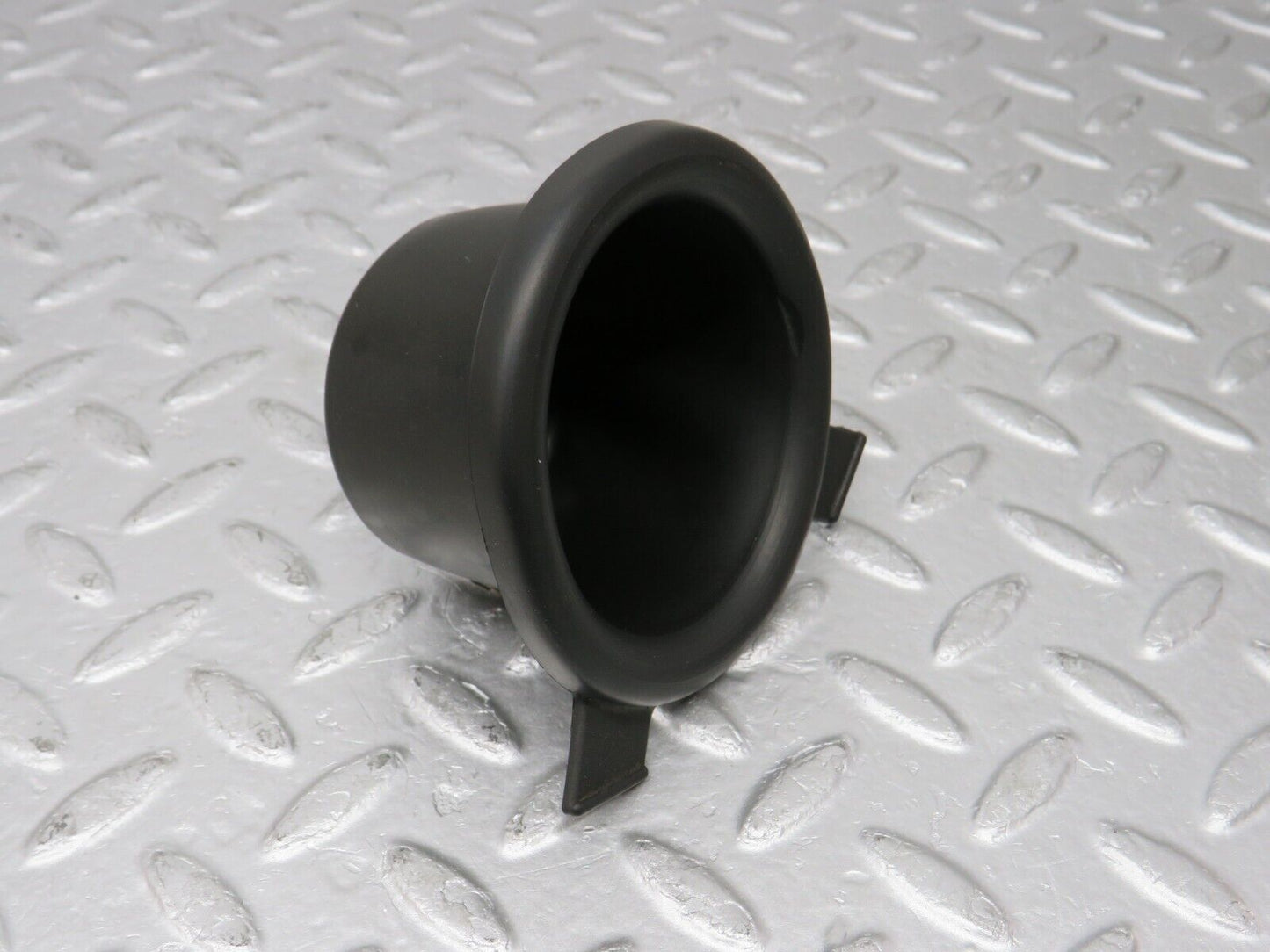 38125 Mercedes-Benz A124 320E Cabriolet Fuel Tank Rubber Seal 1244710481 1244711181