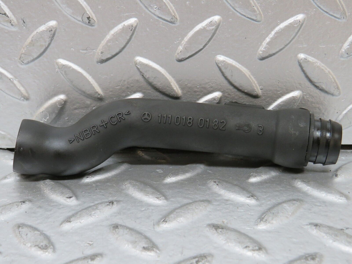 26427 Mercedes-Benz C124 220CE Coupe Crank Case Breather Hose 1110180182