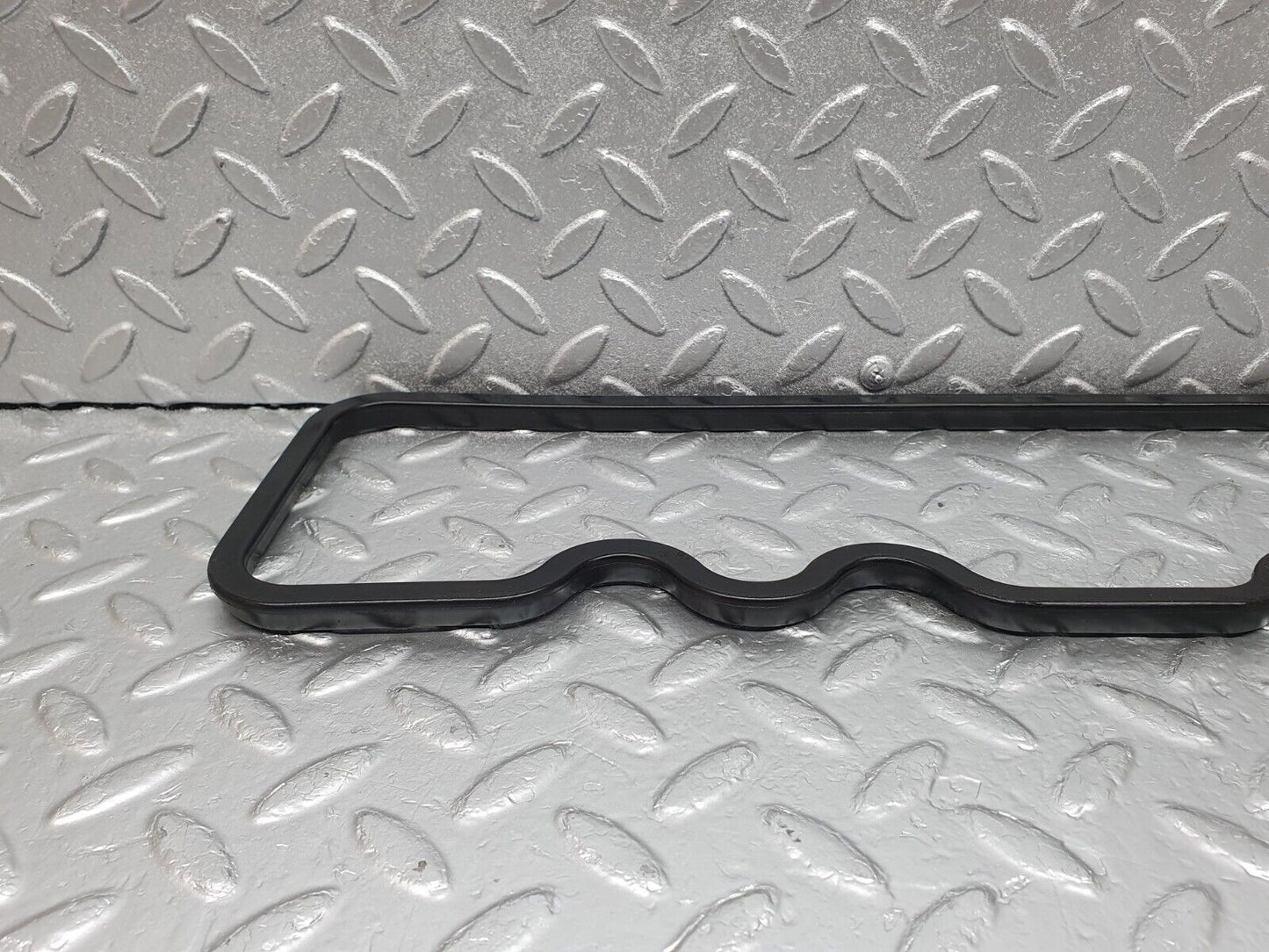 43714 Mercedes-Benz C126 380SEC Coupe Valve Cover Gasket 1160161421