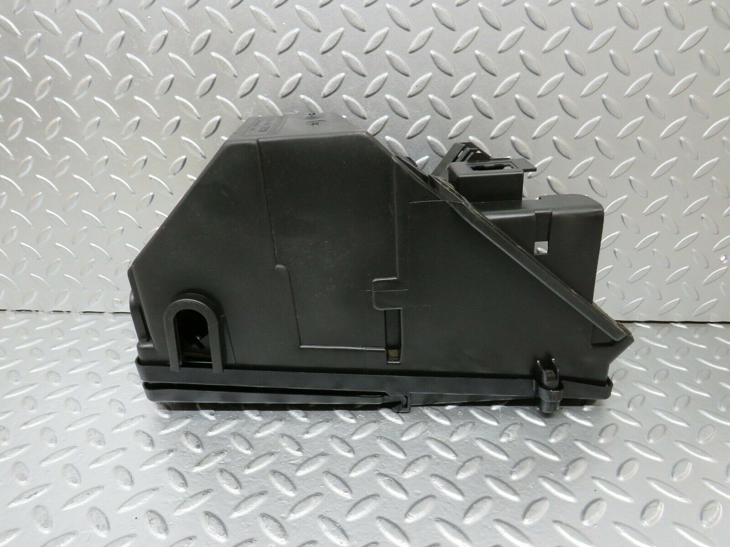 24354 Mercedes-Benz S124 220TE Wagon Fuse Box 1245401850 1245400282 1245400182