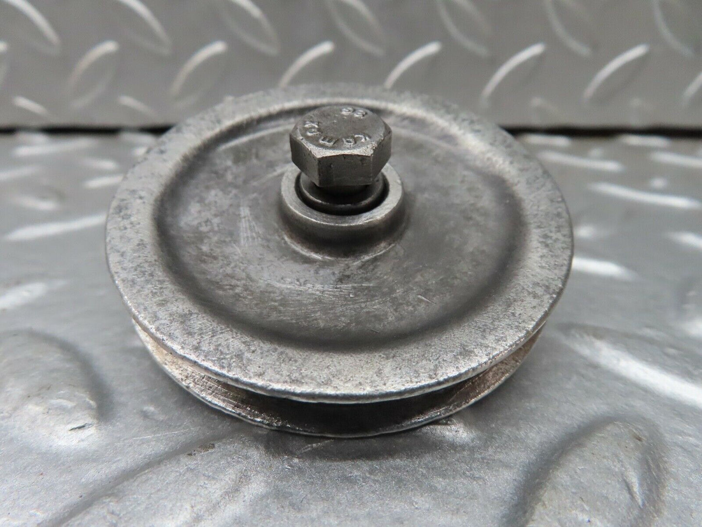 18257 Mercedes-Benz W111 220SE Coupe Handbrake Cable Pulley 1104270142