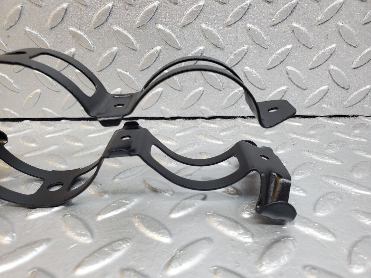 44728 Mercedes-Benz W124 220E Fuel Pump Fuel Filter Bracket Holder