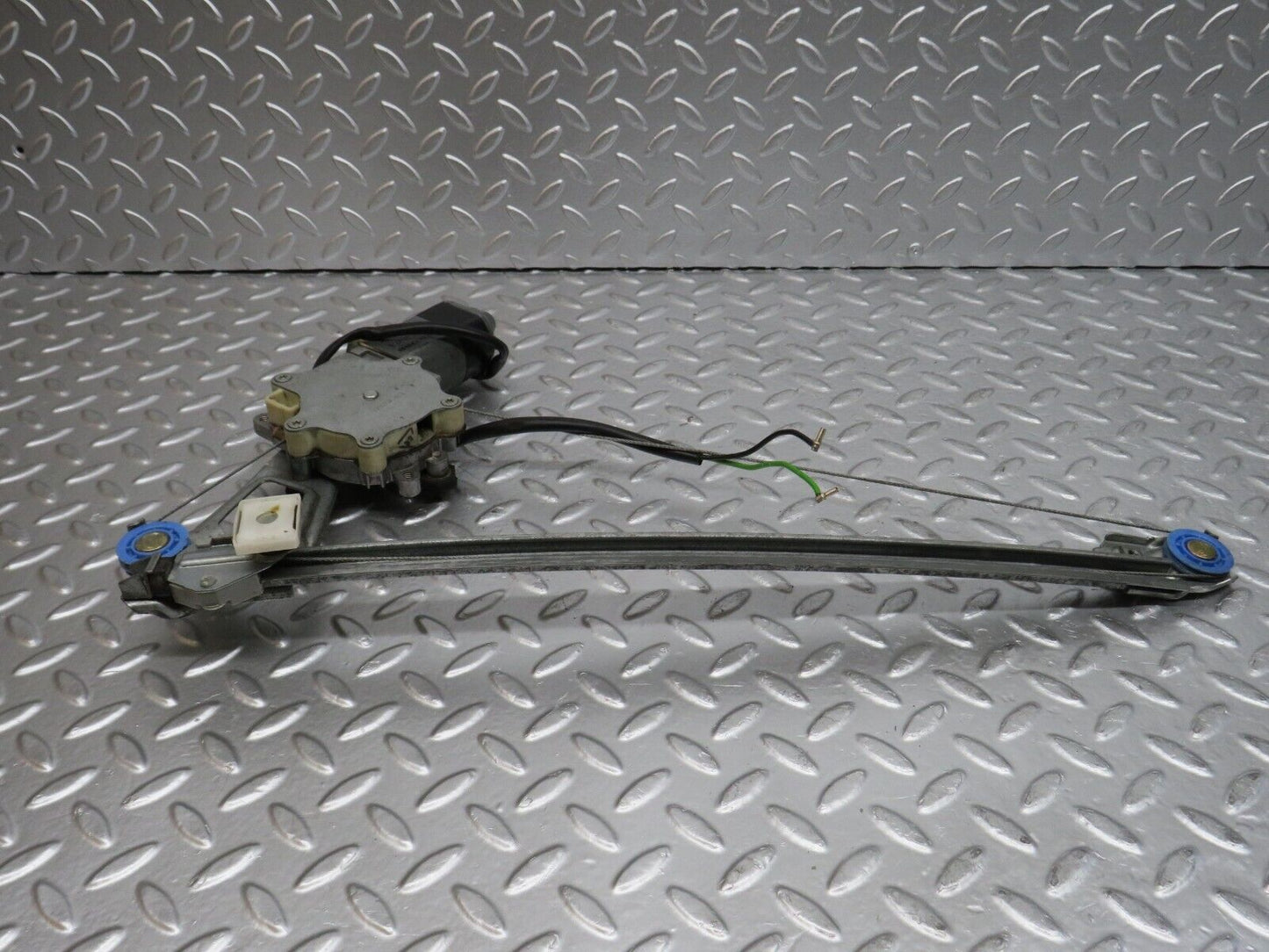 29287 Mercedes-Benz W124 230E Rear Left Power Window Regulator With Motor 774.30009/04