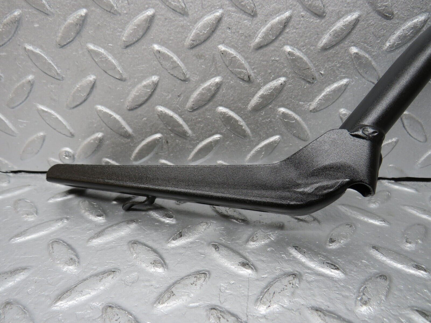 38977 Mercedes-Benz W201 190E 2.6L Trunk Lid Hinge Right Side