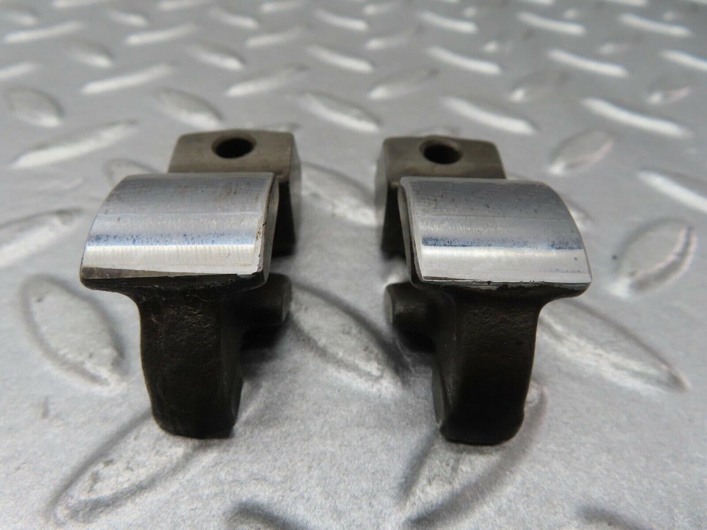 16745 Mercedes-Benz C107 380SLC Valve Rocker Arm