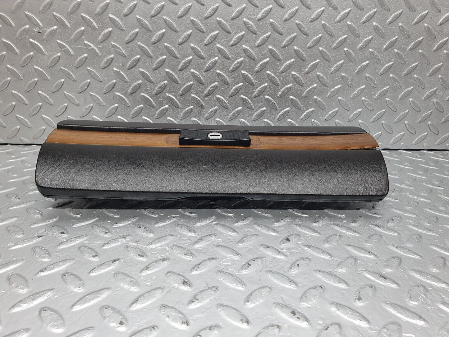 43917 Mercedes-Benz C123 230CE Coupe Glove Box Door No Key