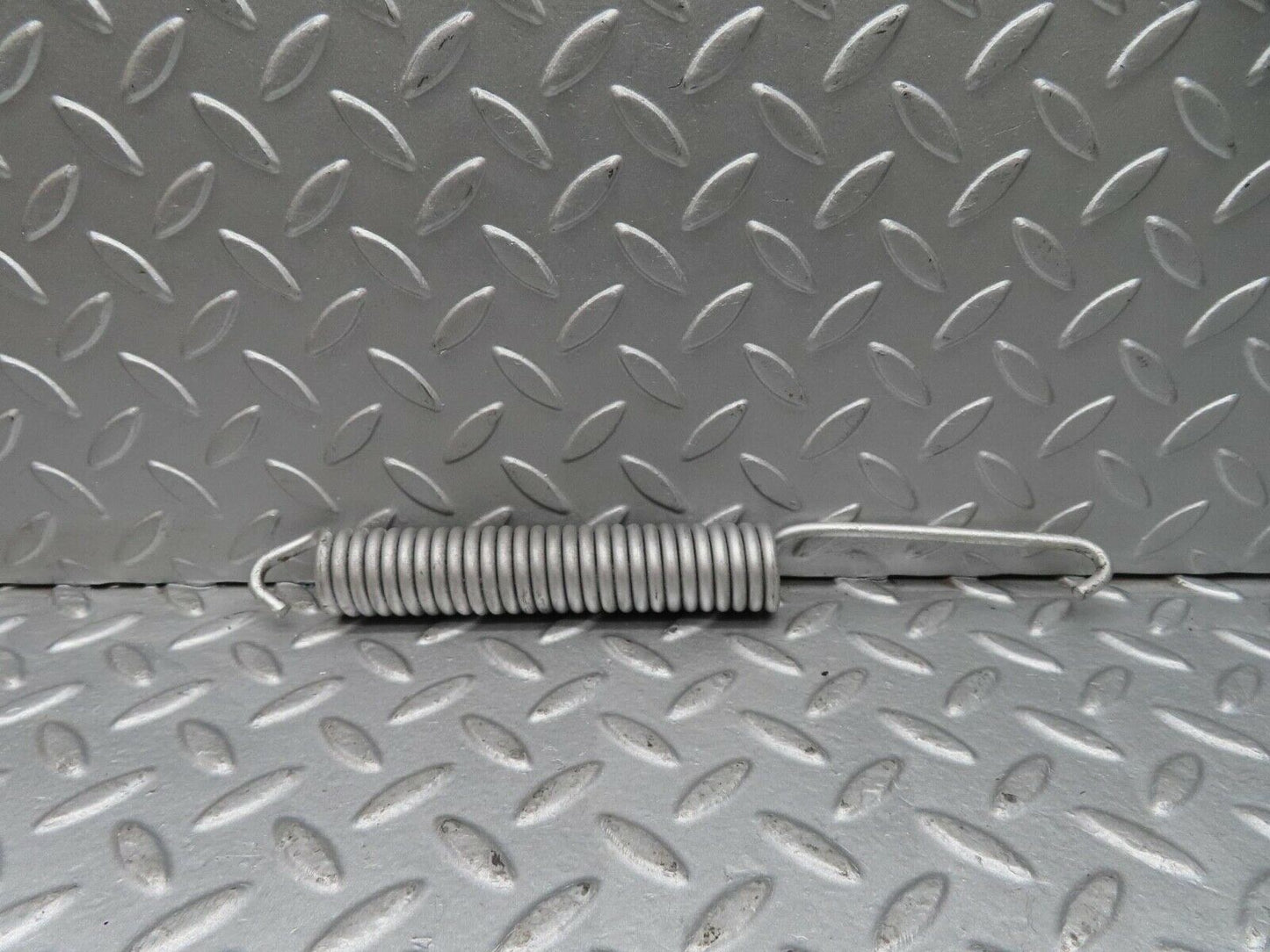 12293 Mercedes-Benz W108 280SE 3.5 Bonnet Hinge Spring