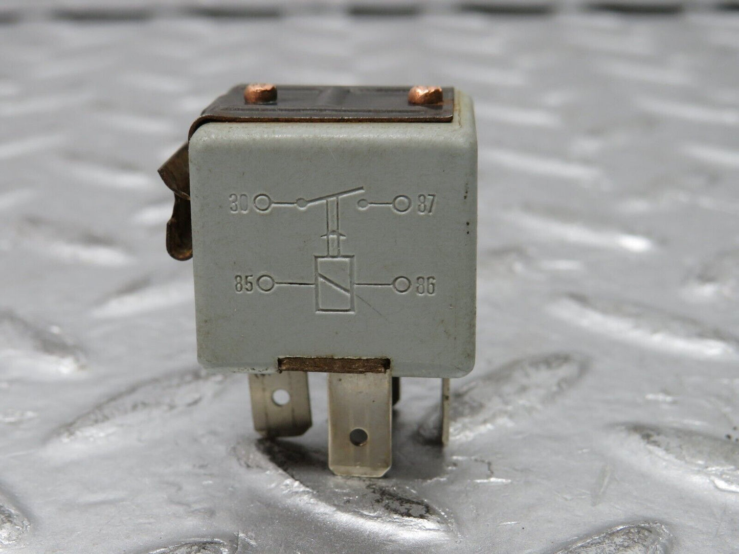 30089 Porsche 924 Multi Purpose Relay 321919505