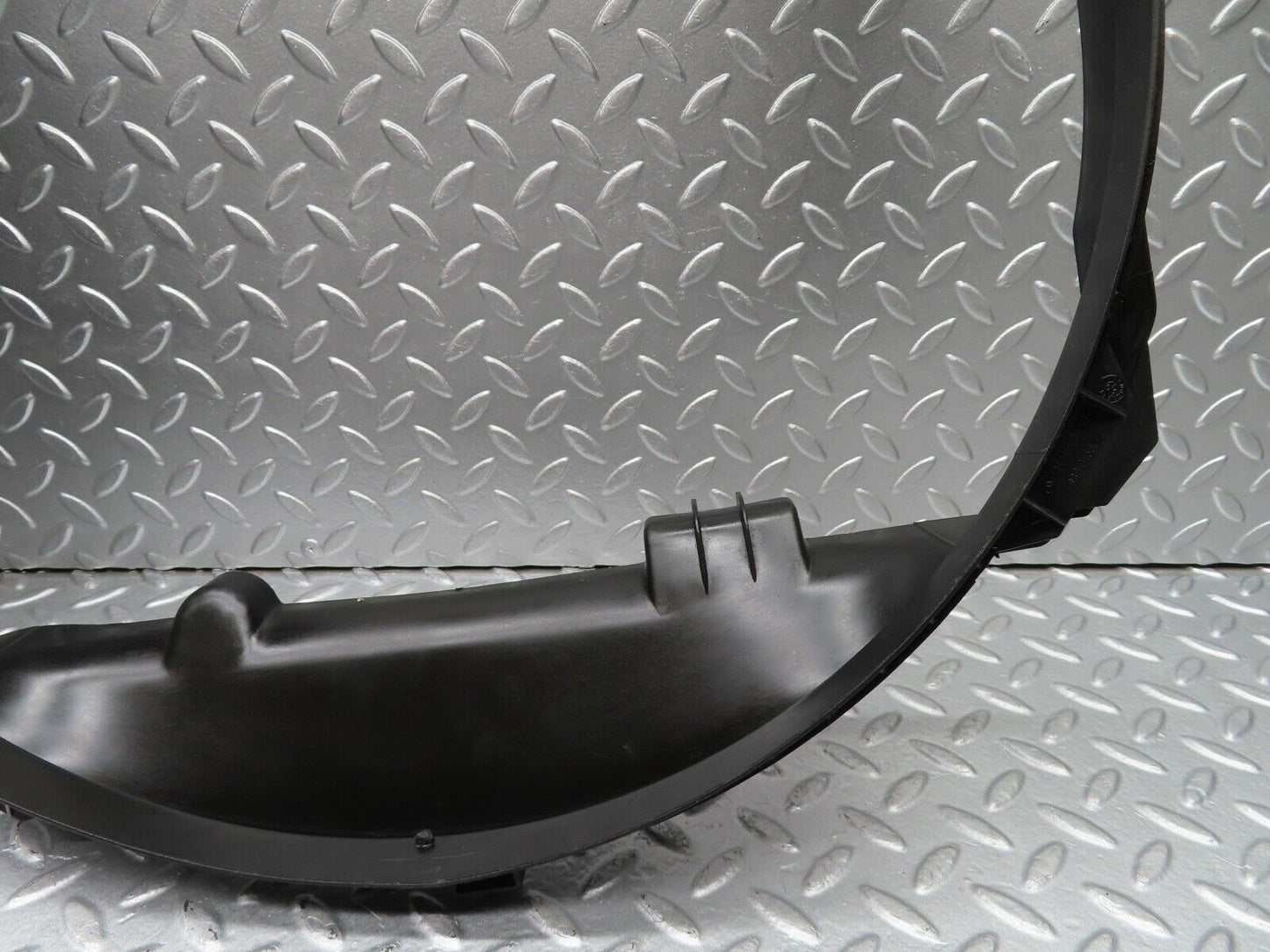 20029 Mercedes-Benz R129 300SL Coupe Radiator Fan Shroud Fan Cover 1295000055