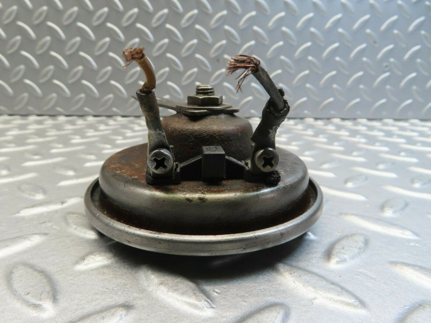 11529 Mercedes-Benz C123 230CE Coupe Horn