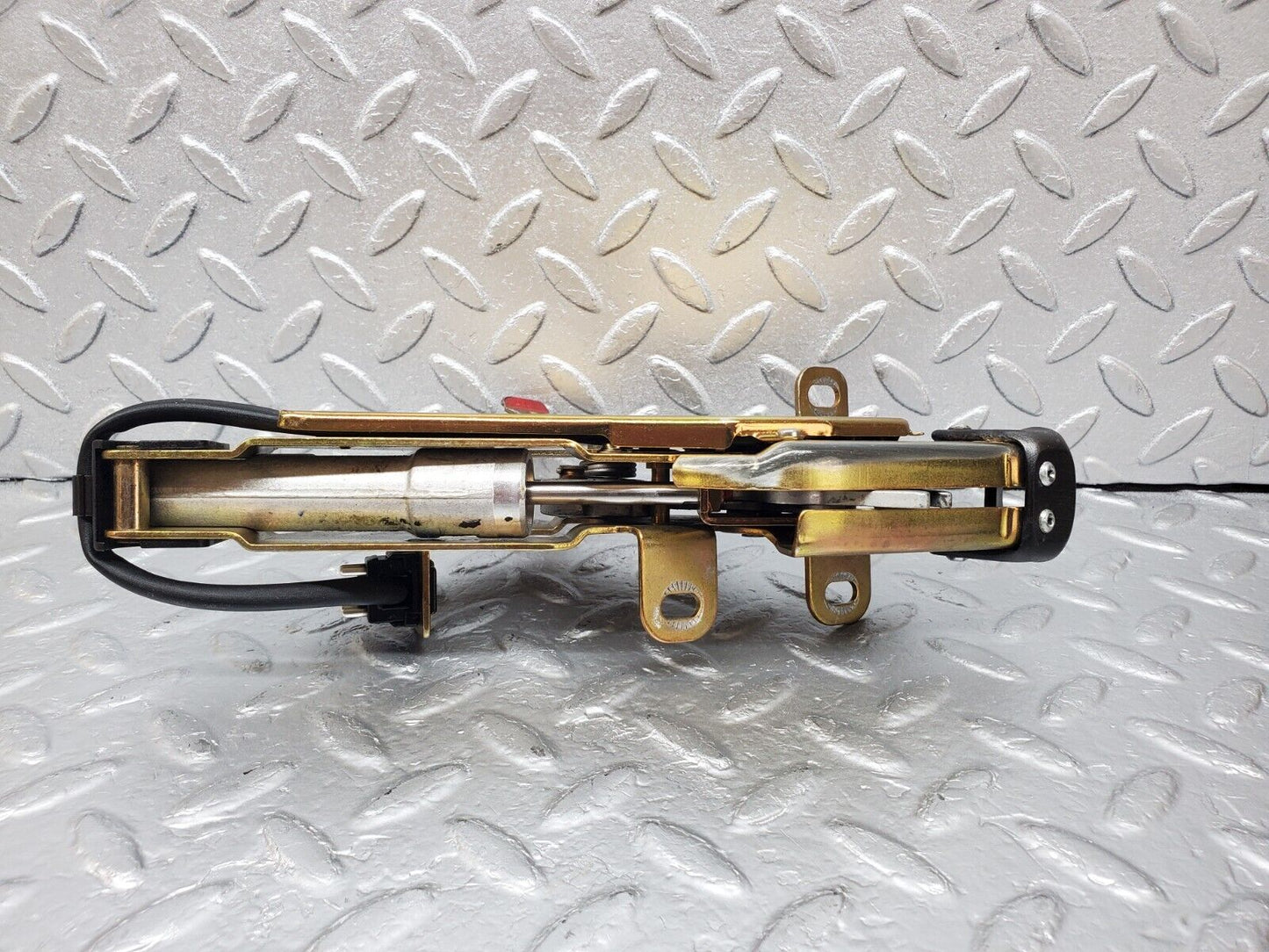 44983 Mercedes-Benz R129 300SL Coupe Rear Left Roof Lock Mechanism 1298000574