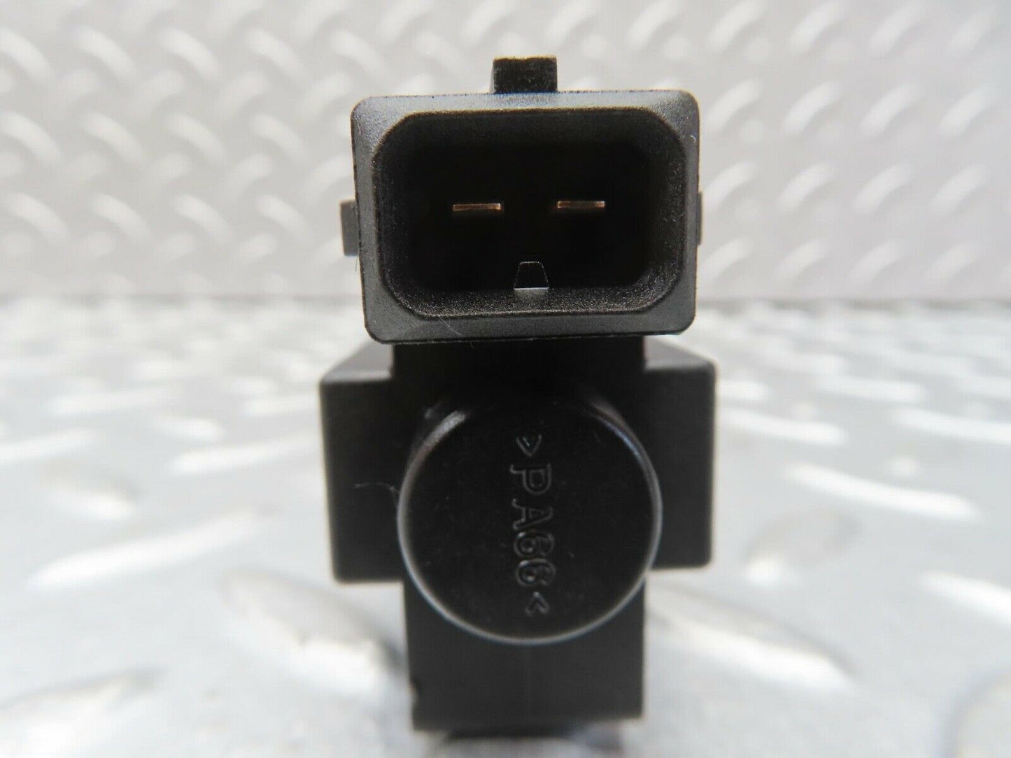 13407 Mercedes-Benz W220 S430 Vacuum Valve Pierburg 0025401897