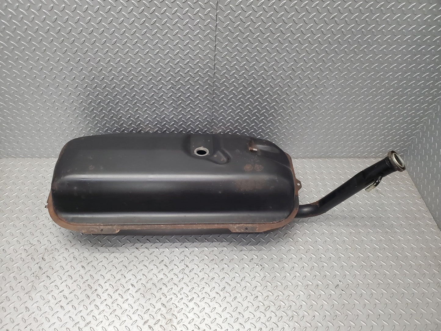 W124 Wagon fuel tank used OEM