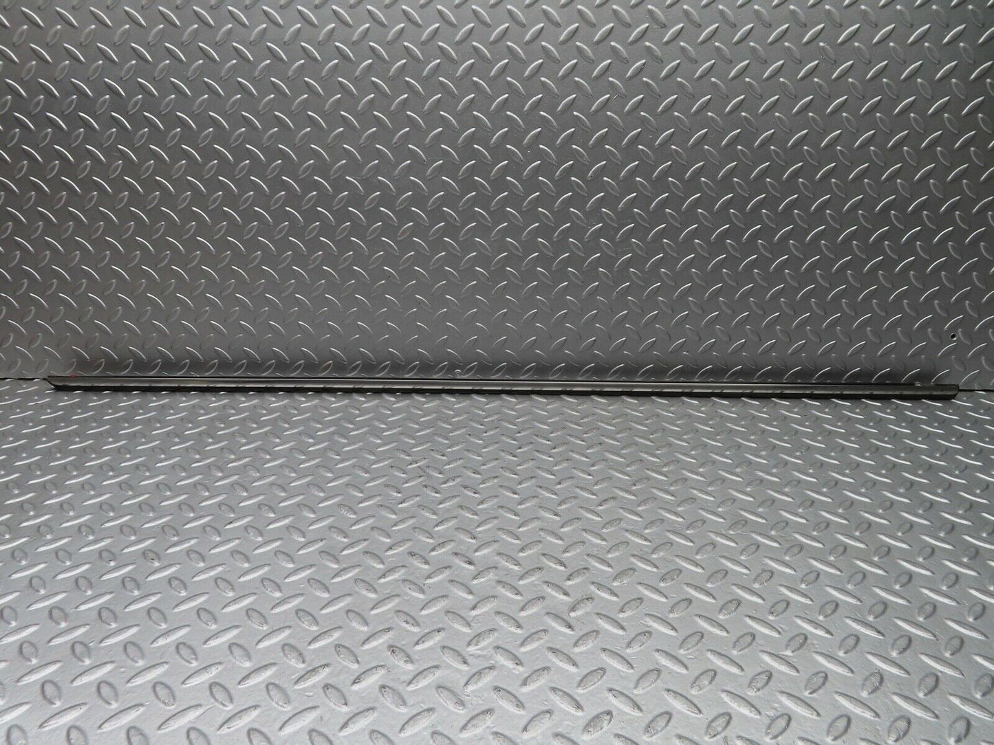 20962 Mercedes-Benz W114 250CE Coupe Left Door Centre Moulding Trim