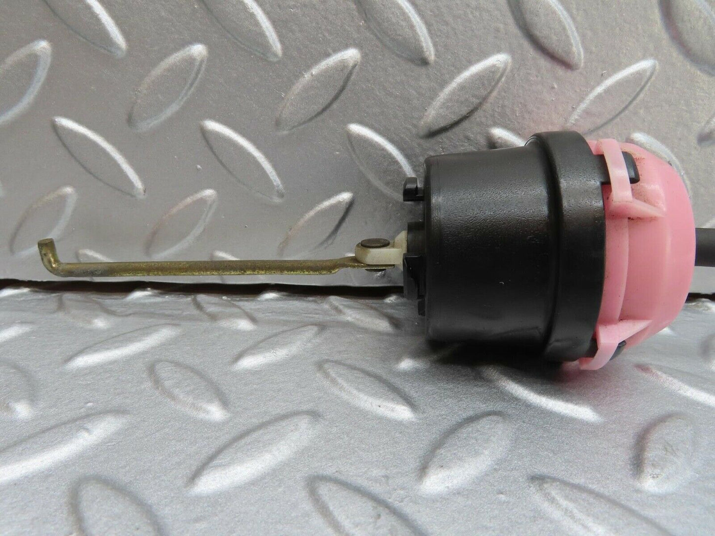 16125 Mercedes-Benz W123 280E Heater Blower Box Vacuum Valve