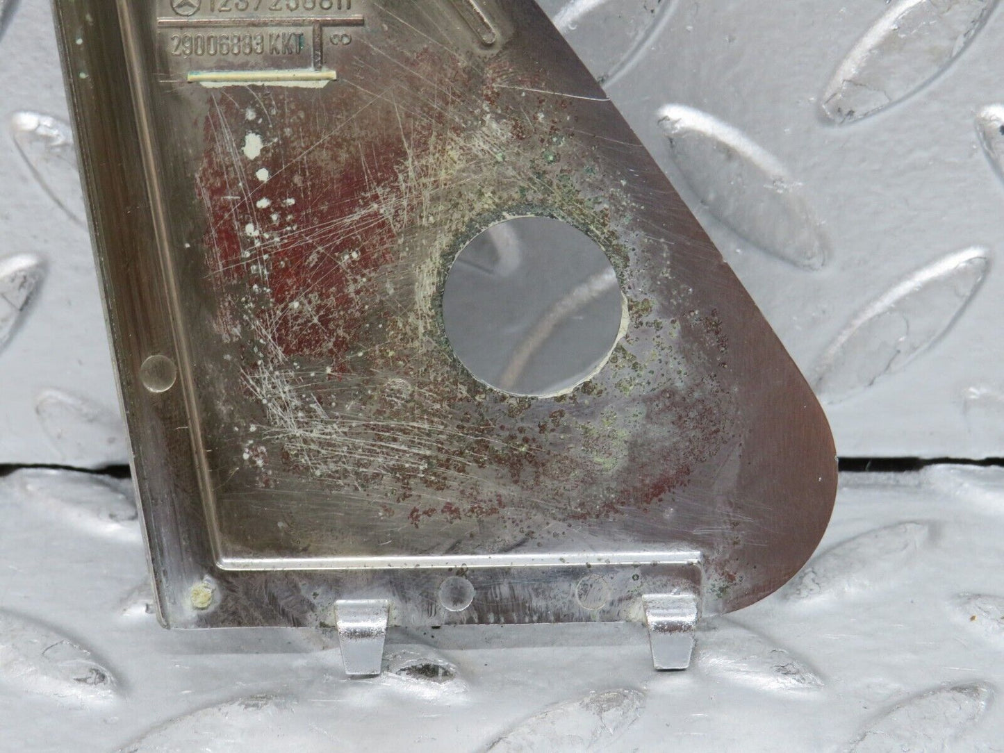 27968 Mercedes-Benz W123 280E Mirror Triangle Cover Right 1237250811