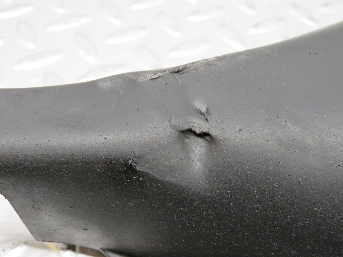 36460 Mercedes-Benz W201 190E 2.0L Rear Control Arm Cover 1243520088