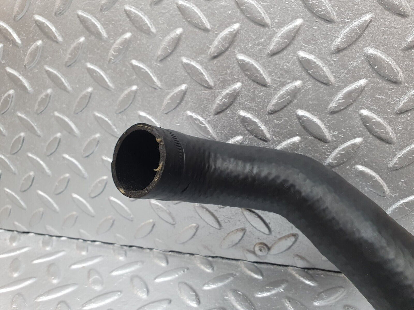 42549 Mercedes-Benz R129 320SL Coupe Radiator Lower Hose Pipe 1295012482