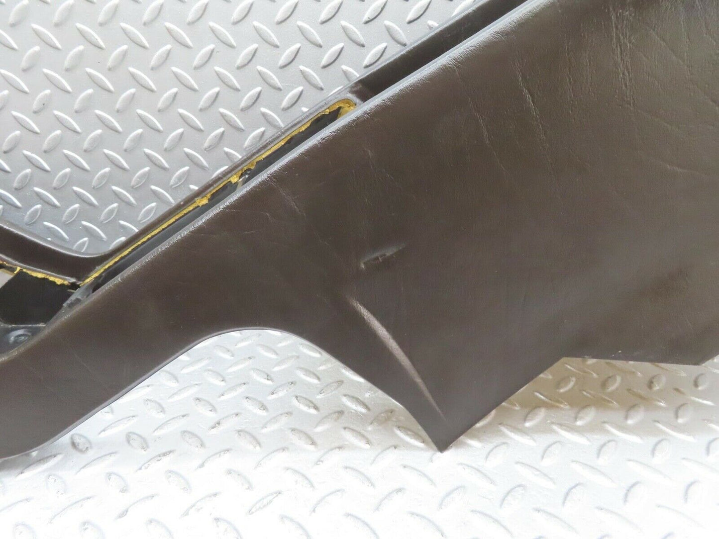 13574 Mercedes-Benz W123 200 Centre Console Black