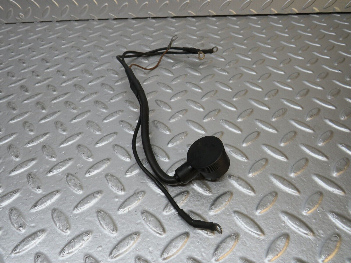 31832 Mercedes-Benz W201 190LE 1.8L Ignition Coil Cable 2015408710