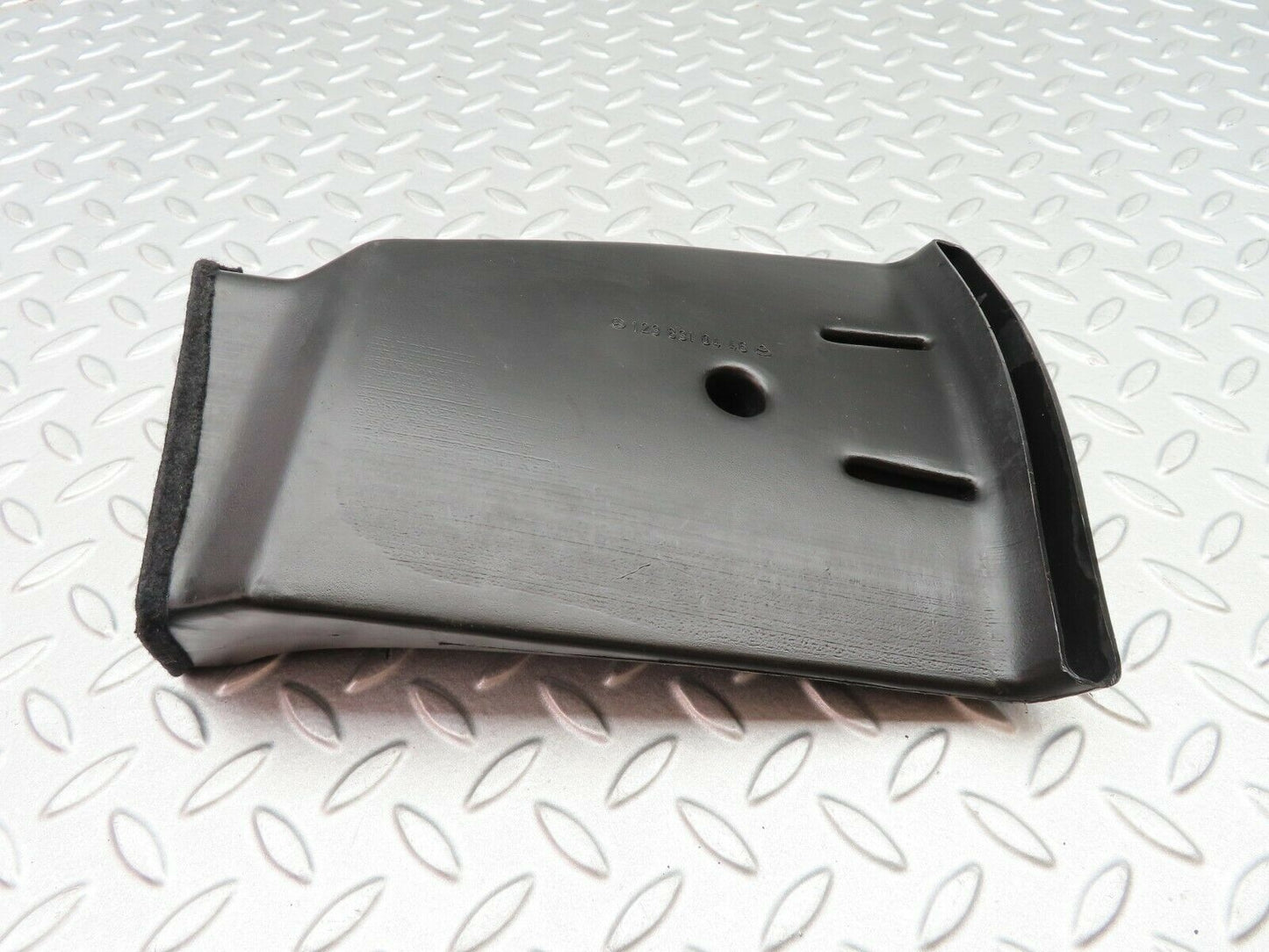 5680 Mercedes-Benz W123 200 Air Duct Heater Ventilation Left 1238310446