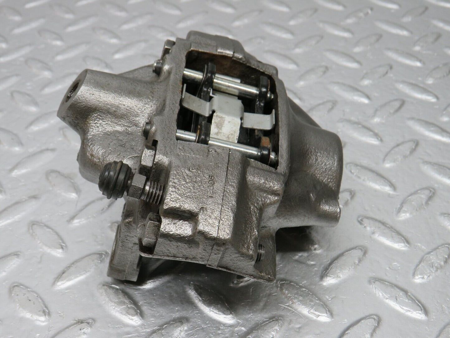 33540 Mercedes-Benz W202 C180 Rear Left Brake Caliper ATE 47