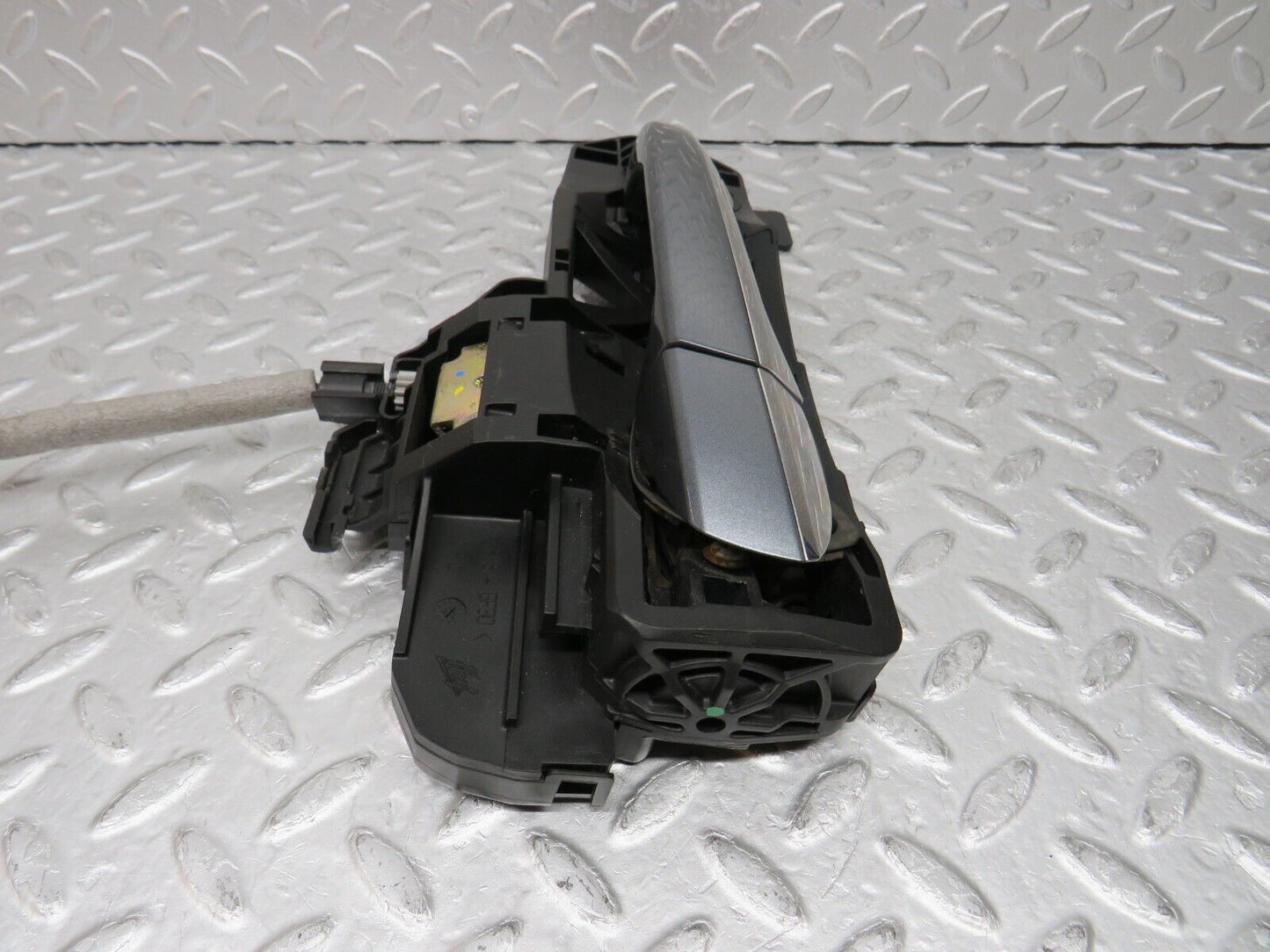 35288 Mercedes-Benz W221 Front Left Door Exterior Handle No Key 2217601334