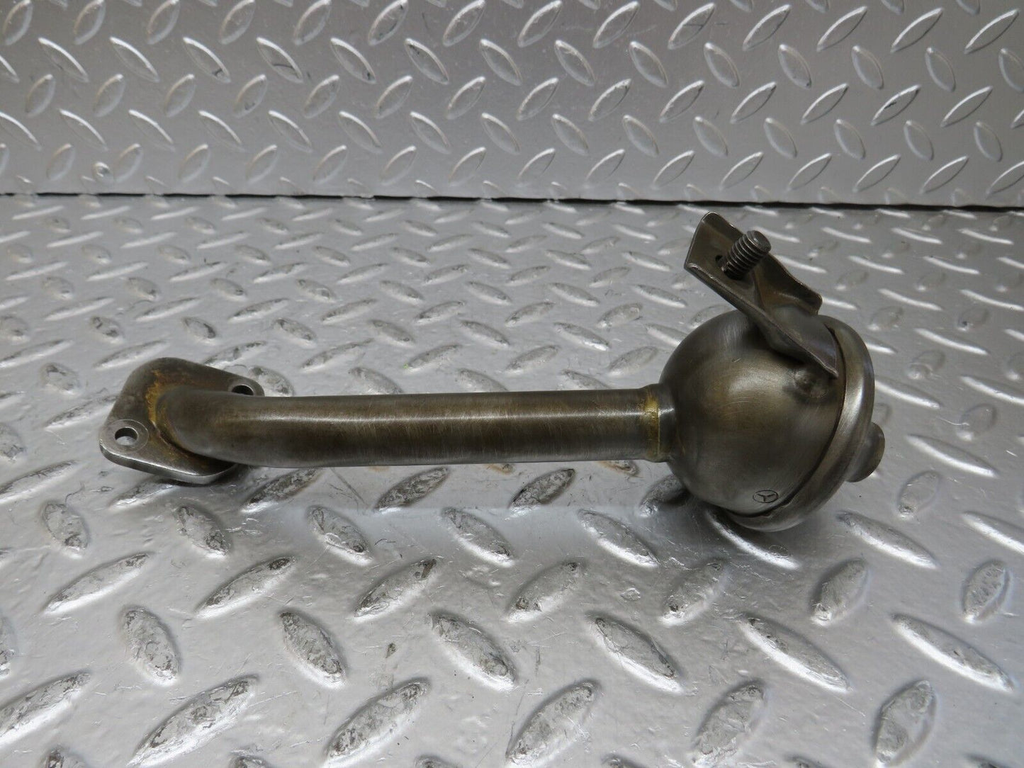 26087 Mercedes-Benz W123 200 Oil Pump Filter
