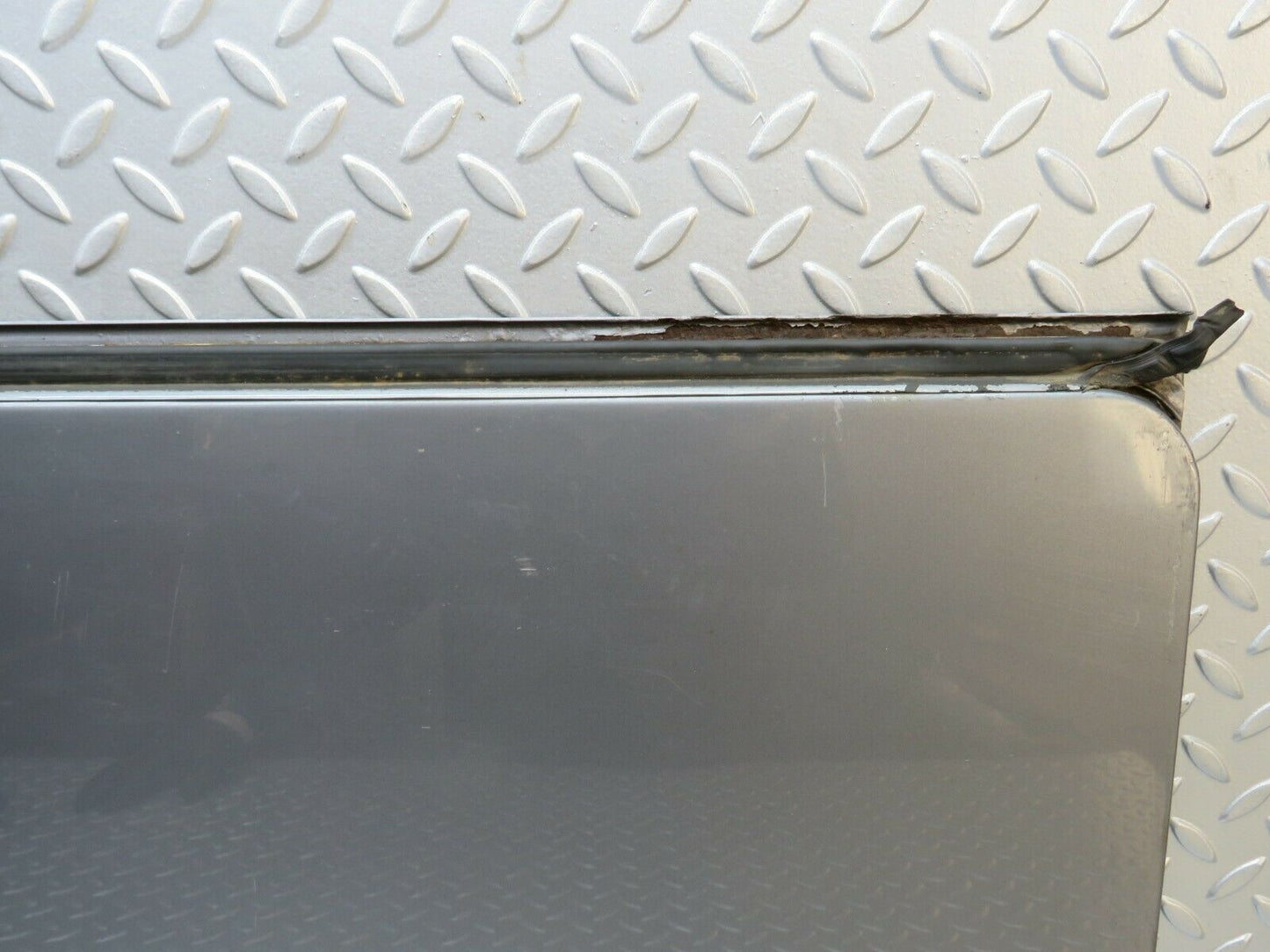 22851 Mercedes-Benz C107 450SLC Coupe Sunroof Panel