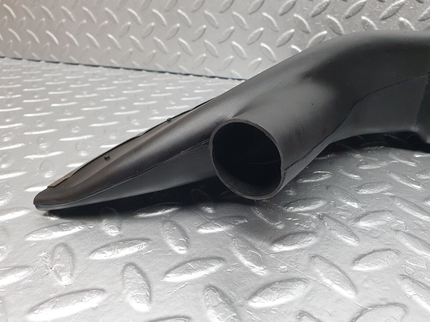 43090 Mercedes-Benz W108 280SE Dashboard Air Vent Duct Right
