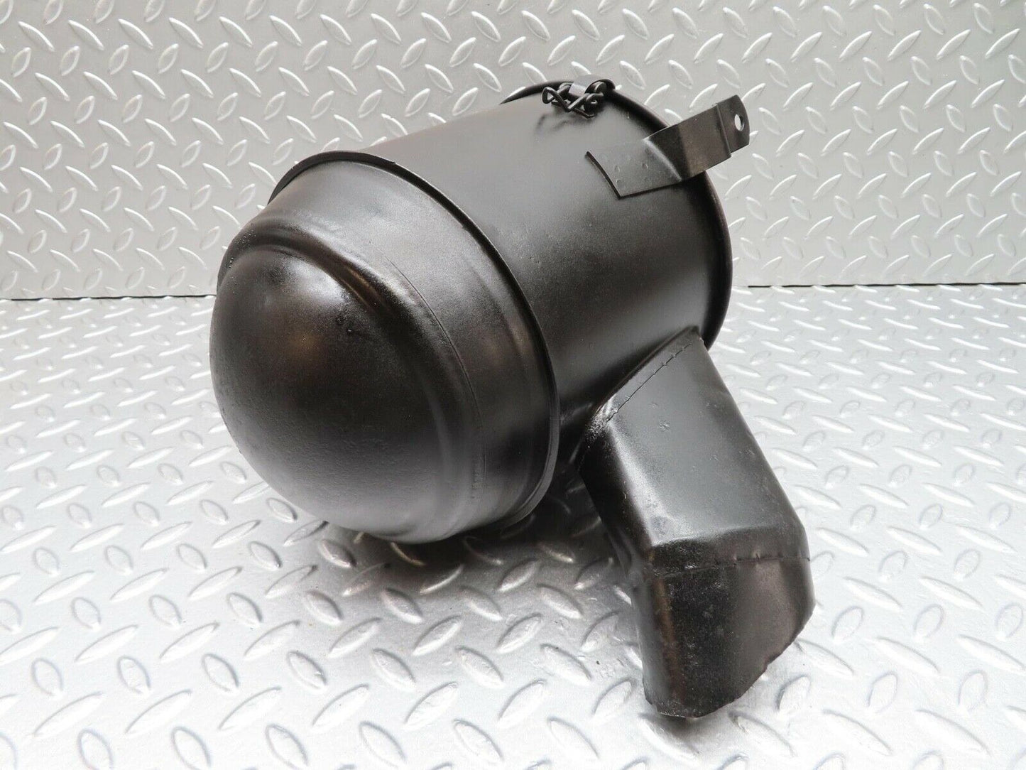 12694 Mercedes-Benz W111 220SE Air Filter Box Housing MANN