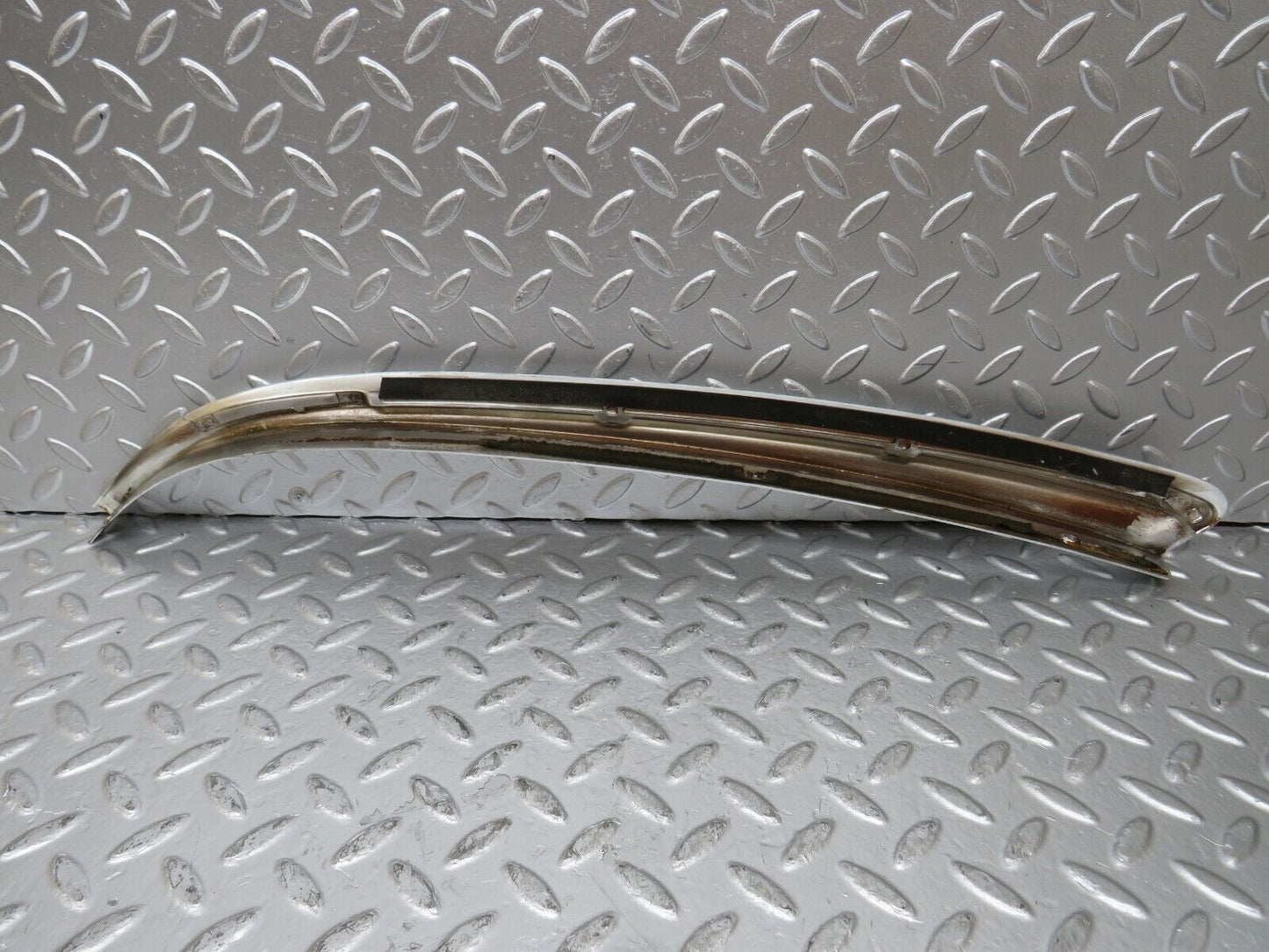 26039 Mercedes-Benz W116 450SE C Pillar Chrome Moulding Trim Right Side