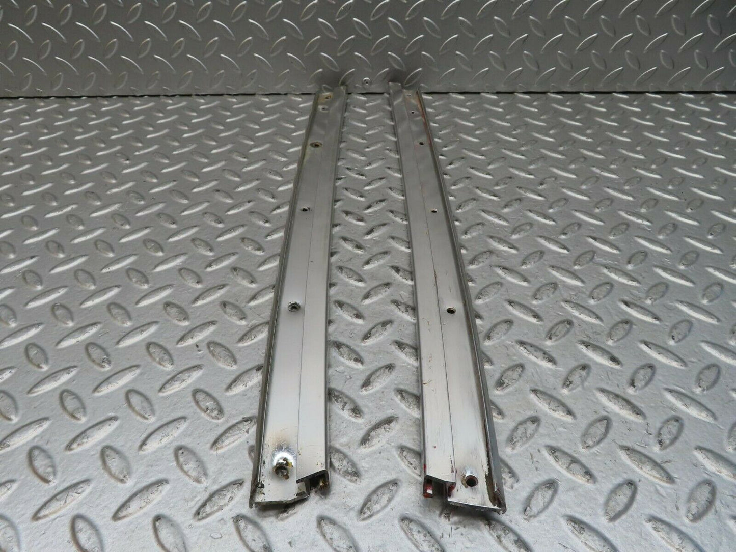 15588 Mercedes-Benz R107 450SL Roof Chrome Moulding Trim Left And Right