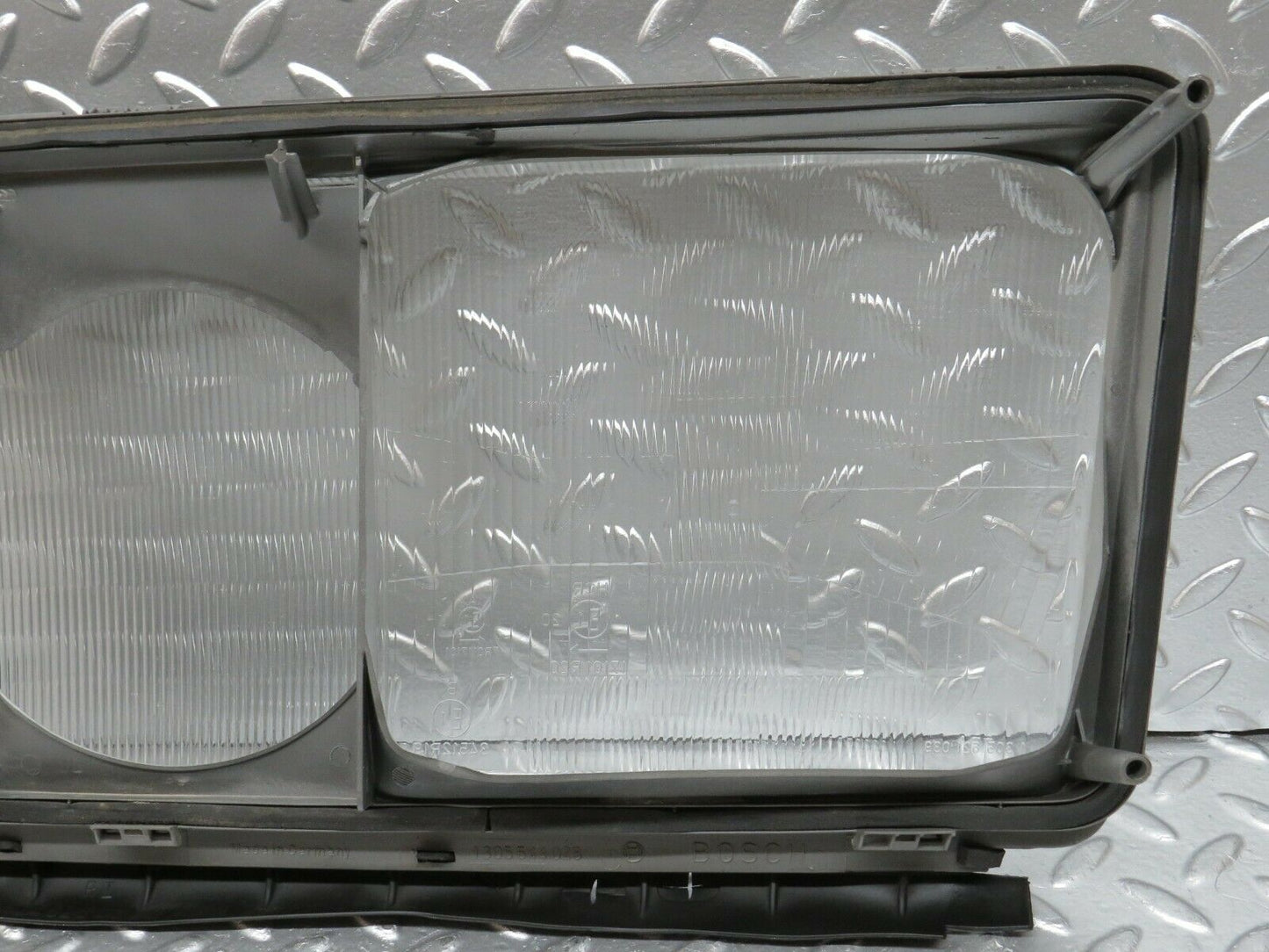 24429 Mercedes-Benz S124 220TE Wagon Headlight Glass Lens Right 1305544028