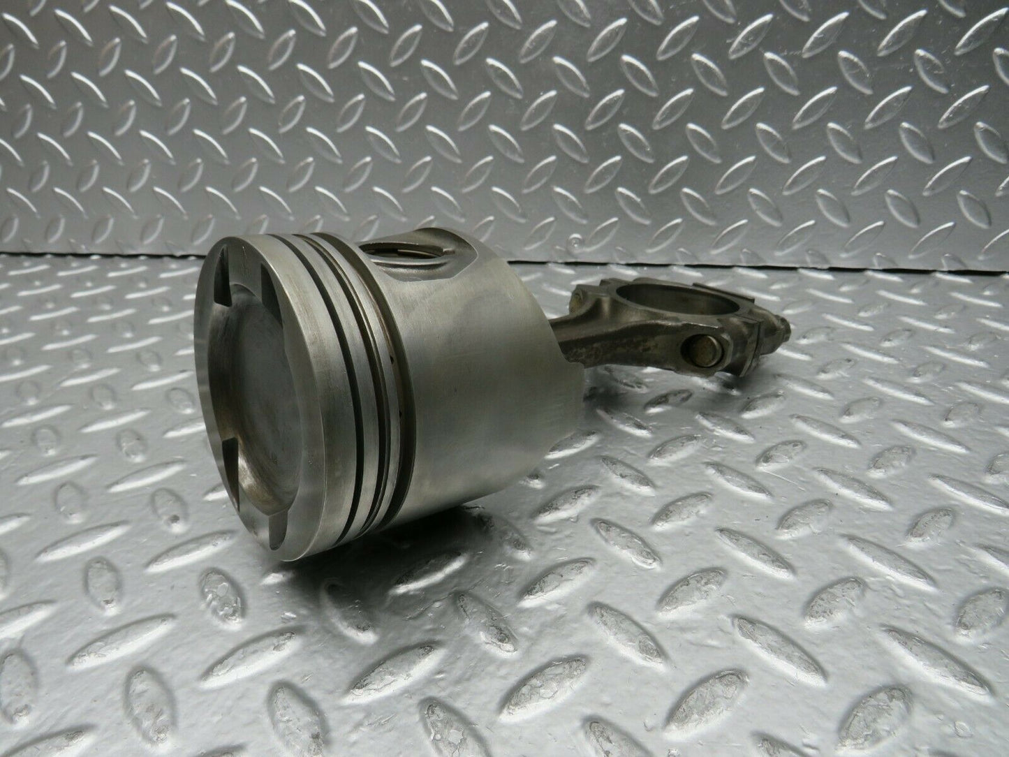 22797 Mercedes-Benz C107 450SLC Coupe Piston With Connecting Rod 92.48 mm