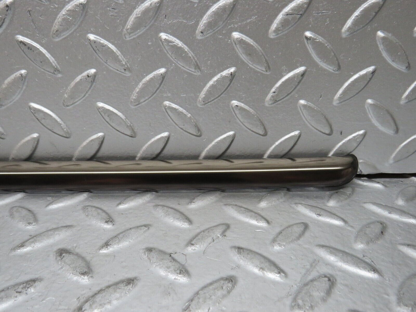 29003 Mercedes-Benz C124 320CE Coupe Rear Left Window Exterior Chrome Trim