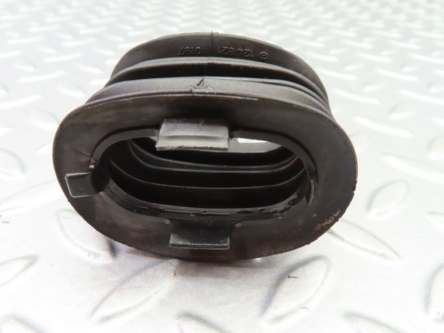 6542 Mercedes-Benz S124 E220 Wagon Front Door Wire Protector Rubber 1248210197