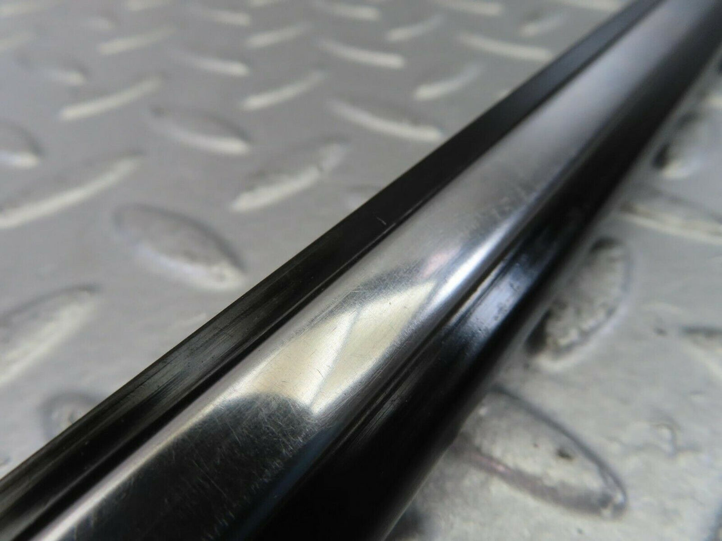 10278 Mercedes-Benz W123 Rear Left Door Centre Moulding Trim