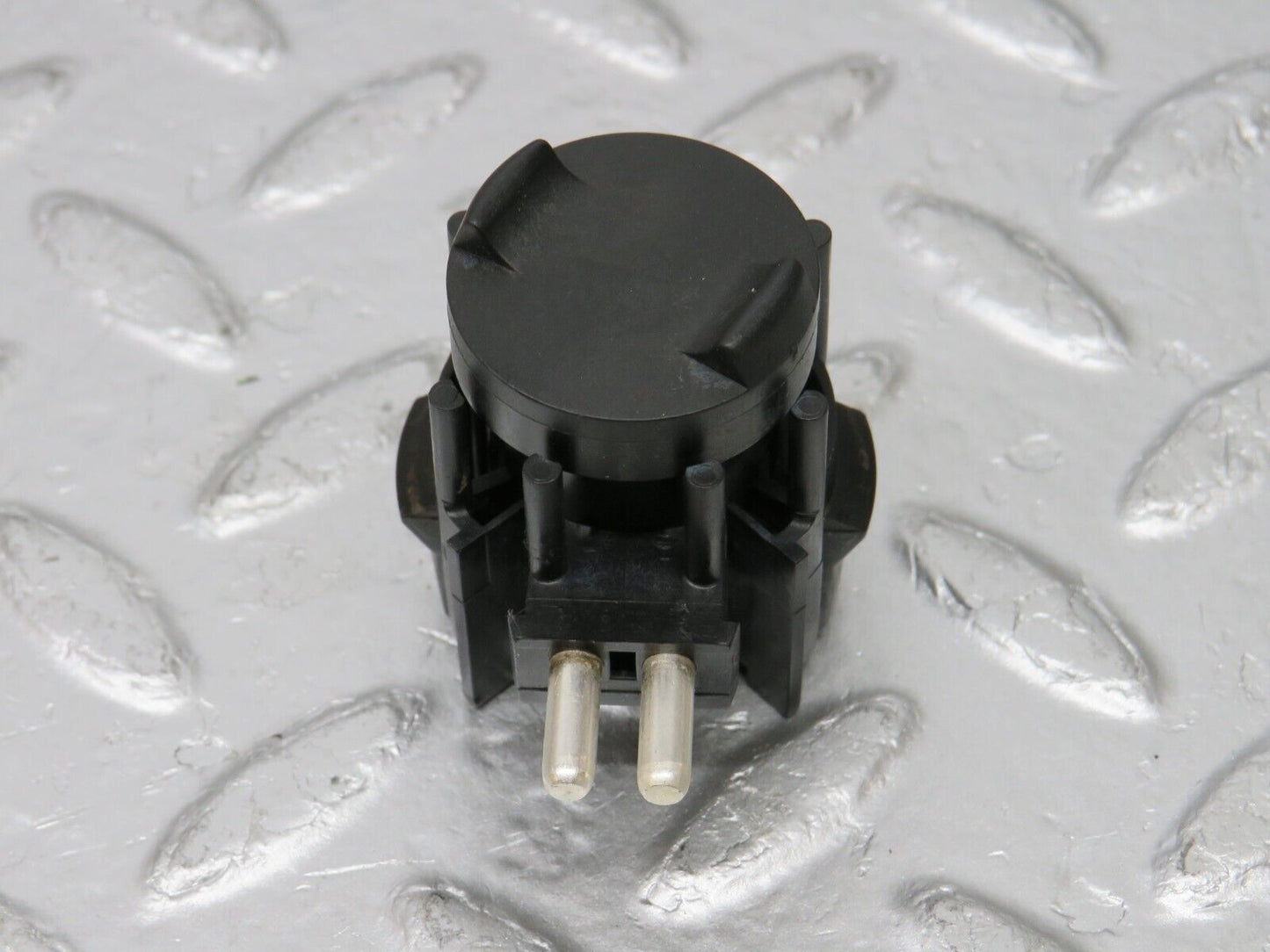 34323 Mercedes-Benz C126 380SEC Coupe Kick Down Switch 0015456314