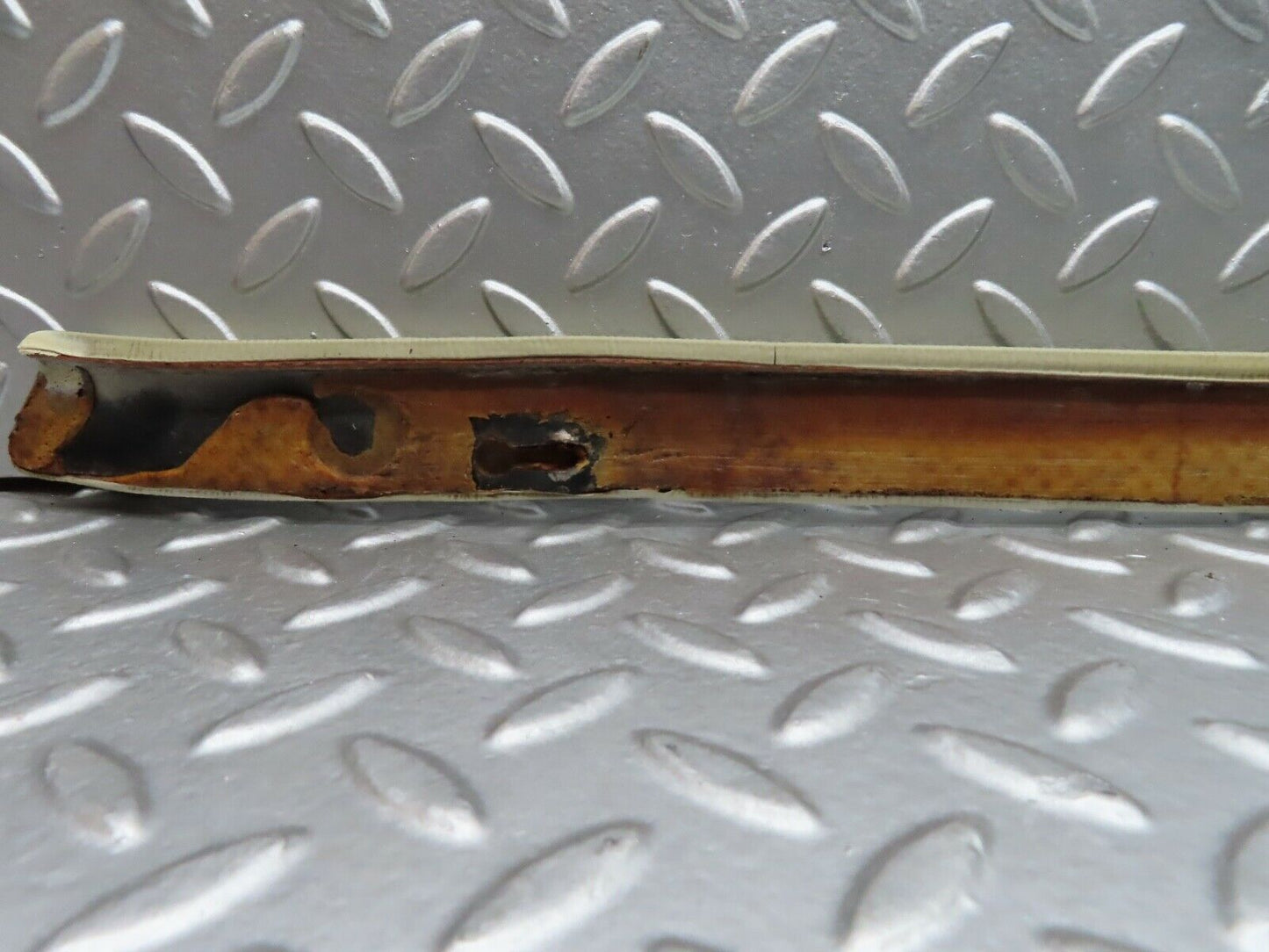 20904 Mercedes-Benz W114 250CE Coupe Headlining Roof Panel Right Side Cream