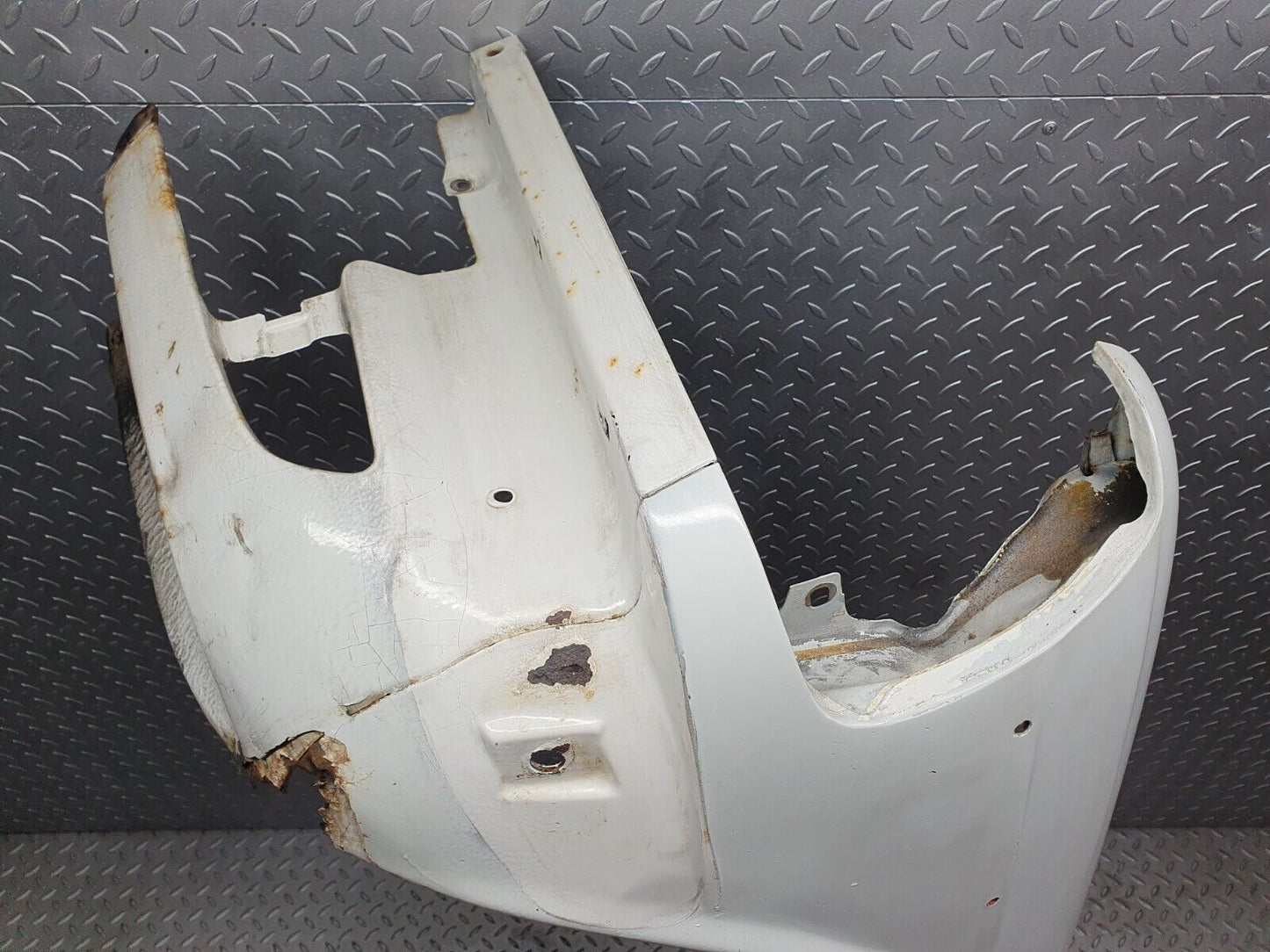 40810 Mercedes-Benz W123 300D Front Left Wing Fender