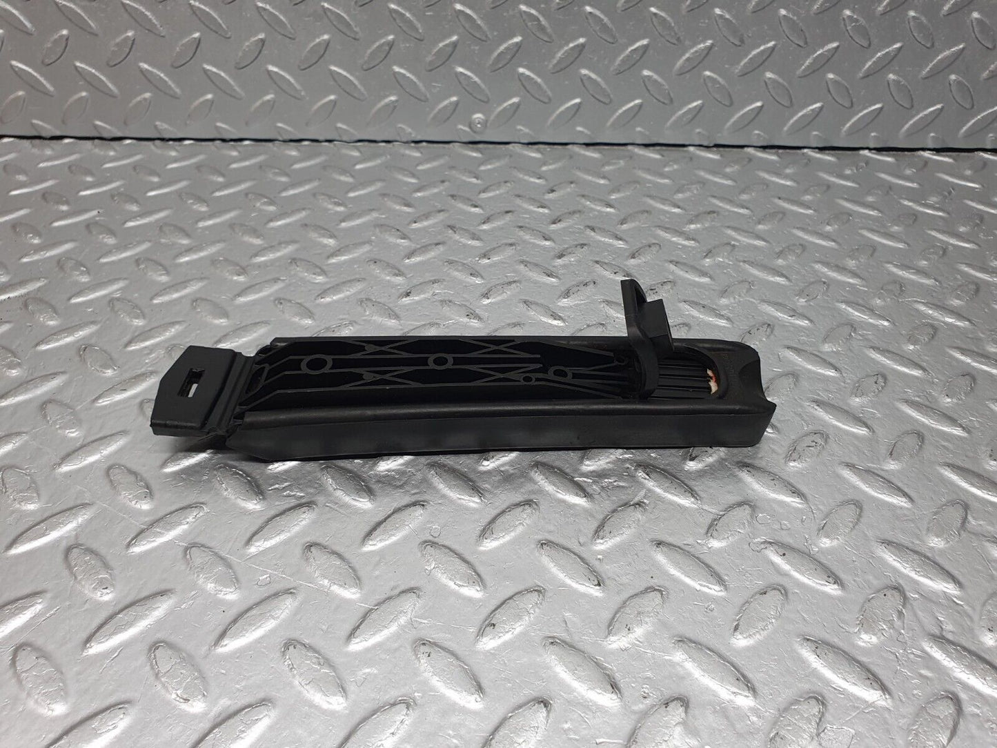 41059 Mercedes-Benz W126 300SE Accelerator Pedal With Rubber 1233010082 1263000504