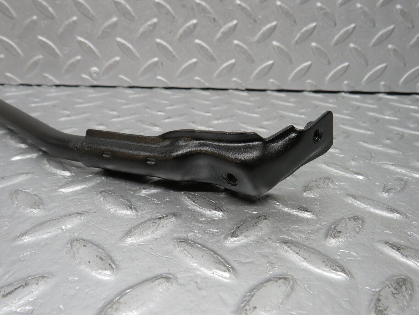 38992 Mercedes-Benz W201 190E 2.6L Front Lock Carrier Panel Reinforcement
